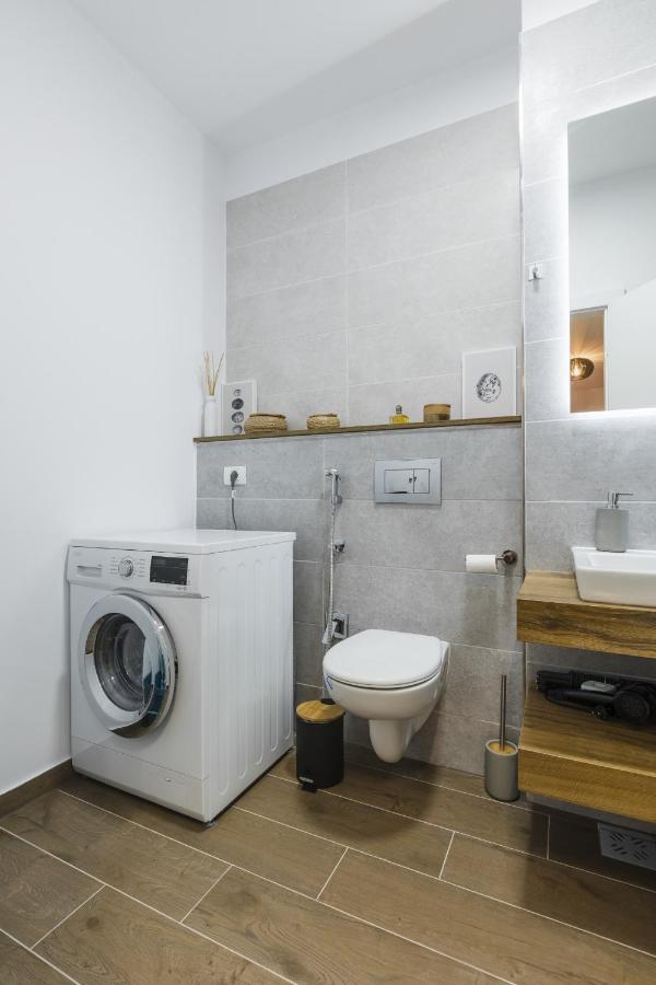 Apartment Near Iulius Mall With Balcony & Private Parking Timisoara Exterior photo